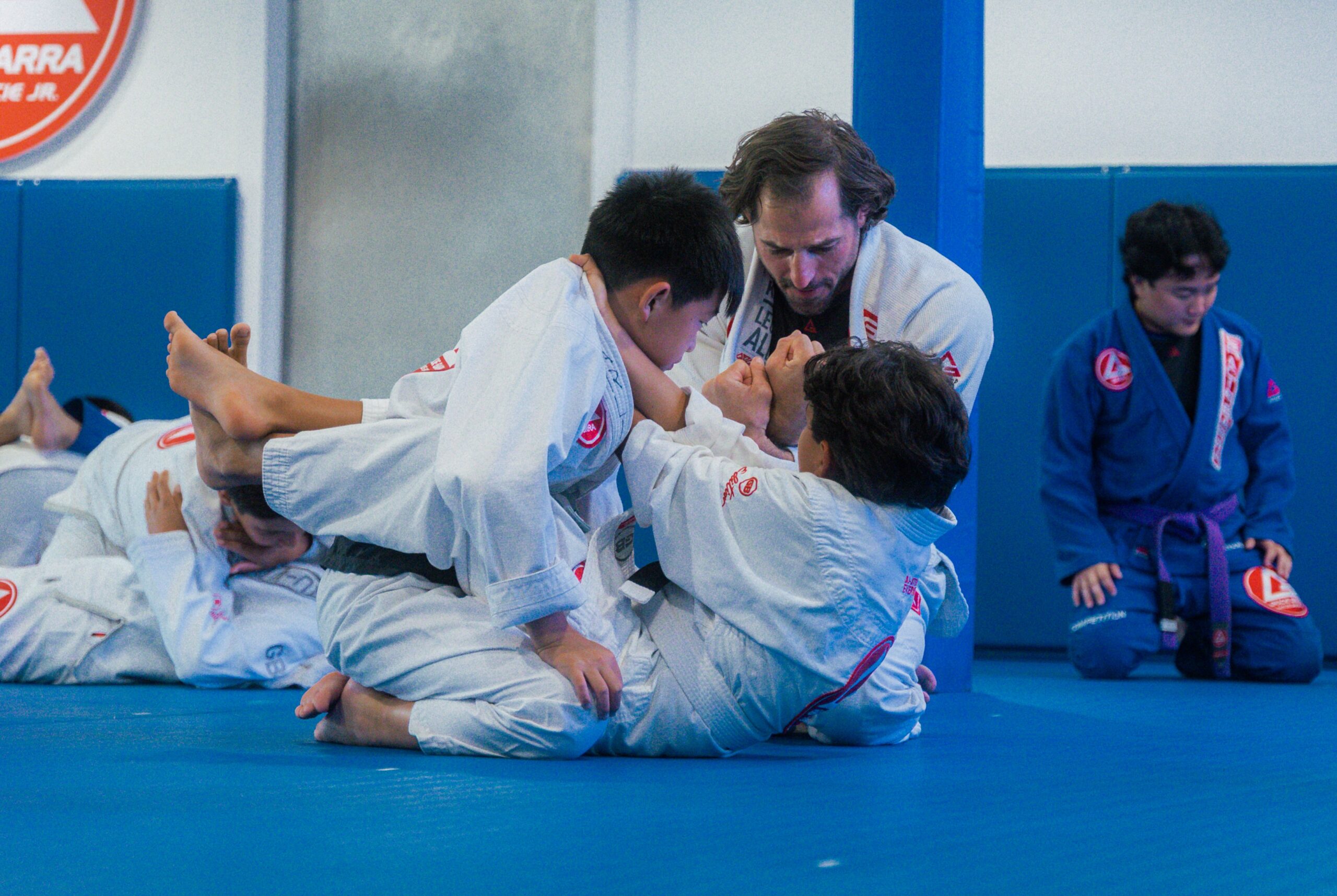 training bjj and self defense on class
